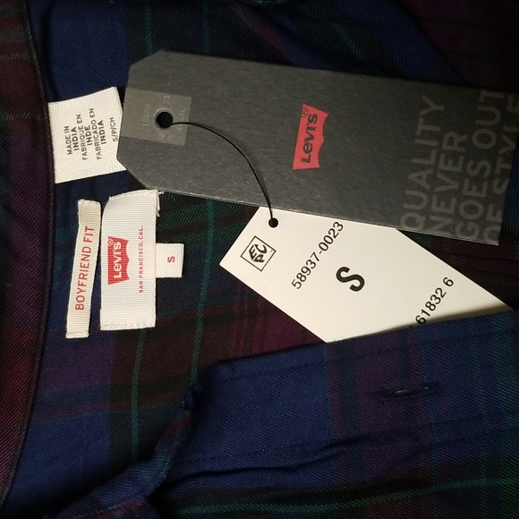 Levi full button - Picture 3 of 5